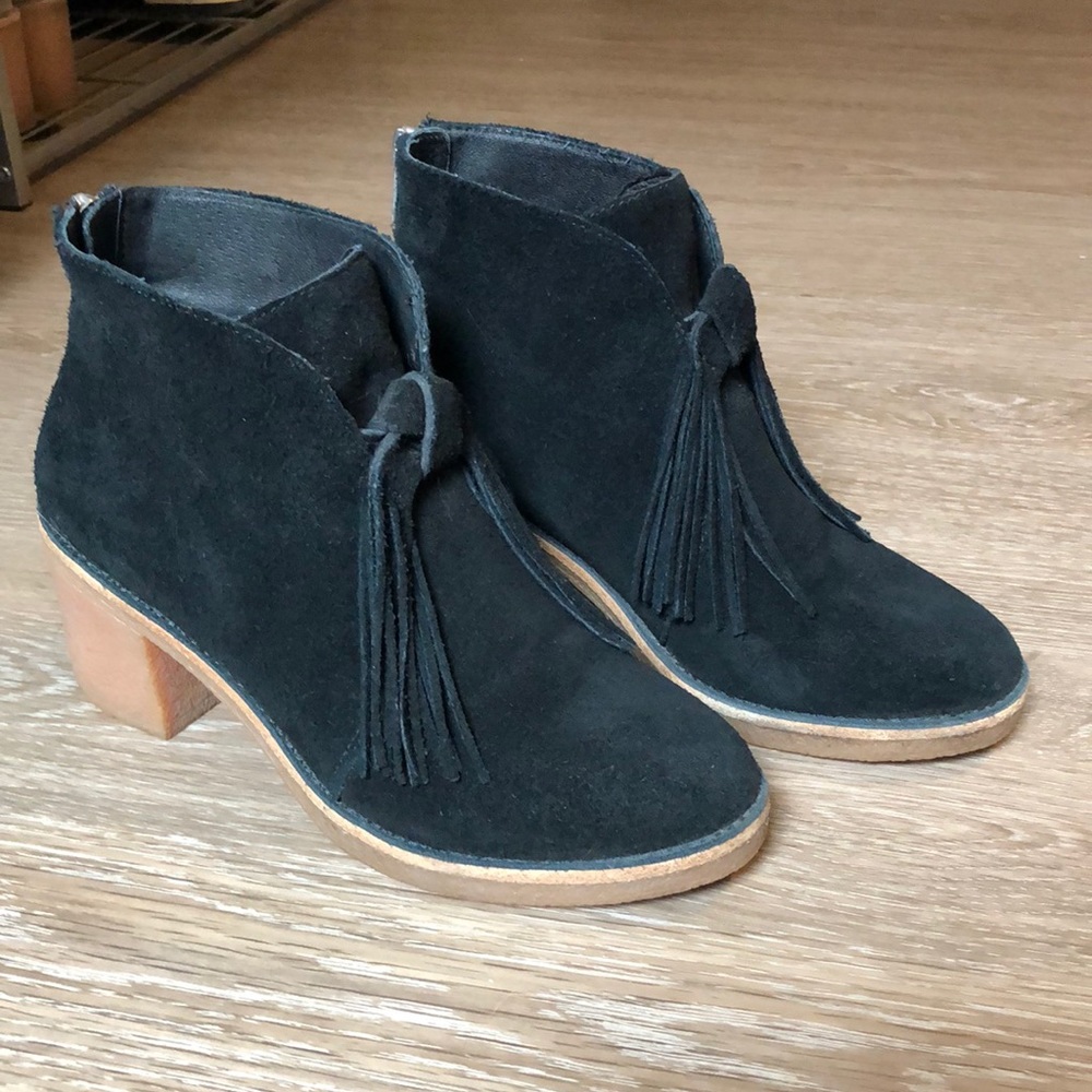 UGG Corin Ankle Bootie